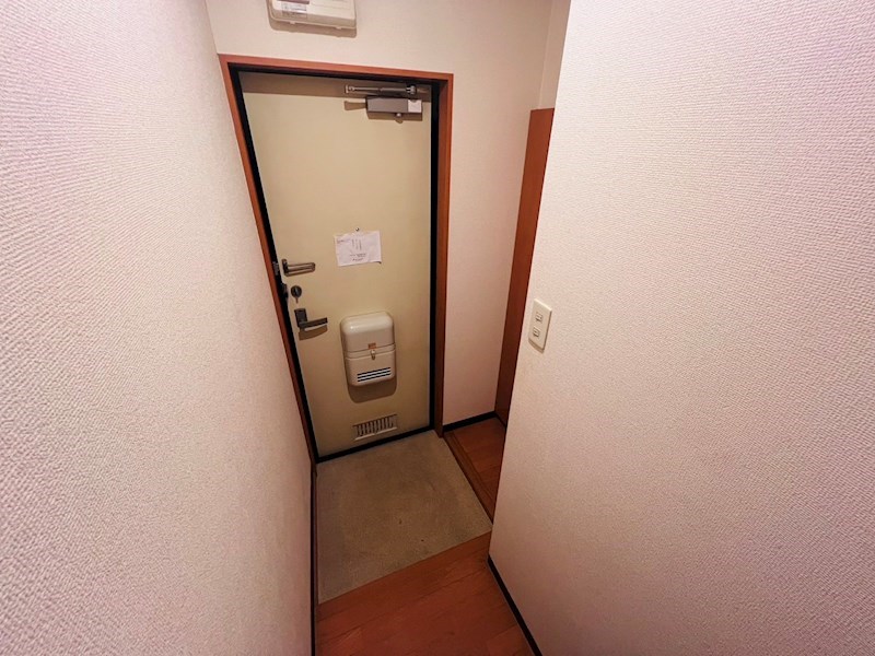 ローズアレイ  玄関