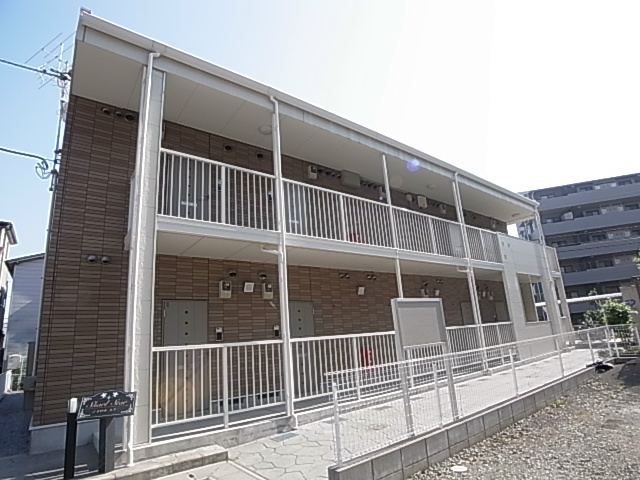 シャロルスター 外観