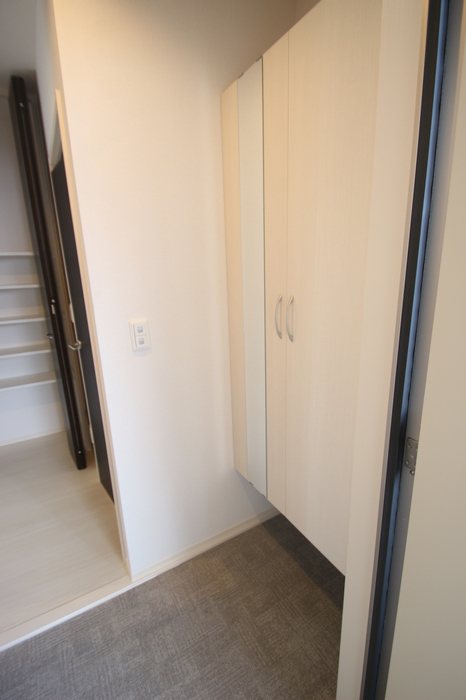 セントパール町屋 玄関