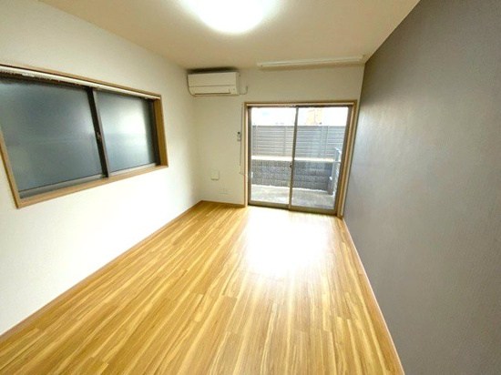 ソリッド堀切菖蒲園弐番館 リビング