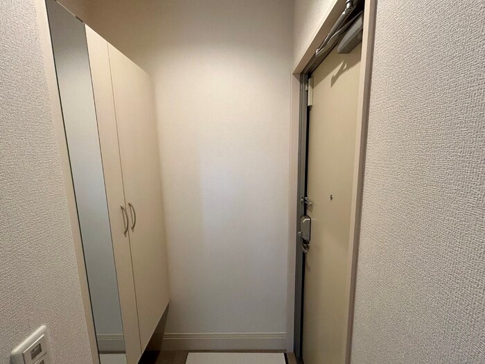 ブリランテ　A  玄関