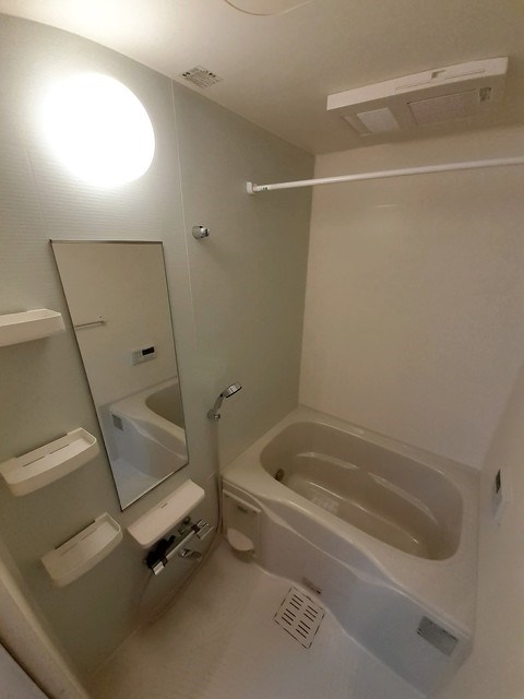 ボン・シャンス 風呂画像