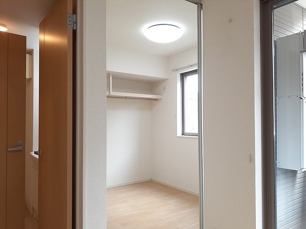 イセソラージュＢ  ベッドルーム