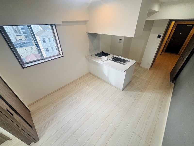 Ｄ&amp;rsquo;ｓ　ＶＡＲＩＥ三ノ輪レジデンス リビング