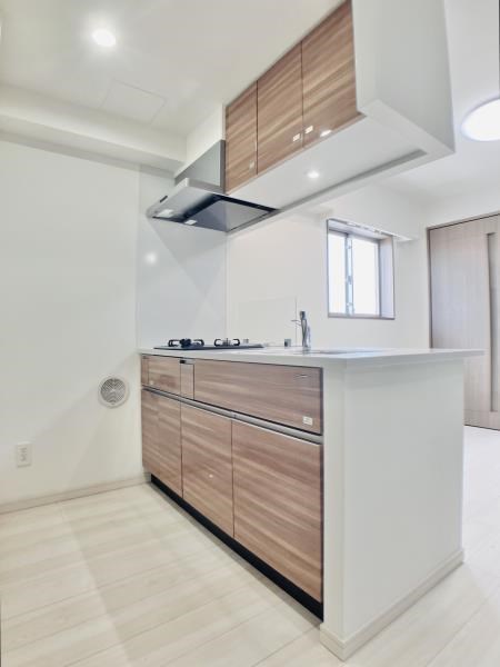 Ｄ&amp;rsquo;ｓ　ＶＡＲＩＥ三ノ輪レジデンス キッチン