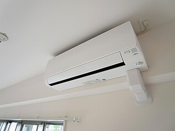 アムール・ゼルコバ その他5