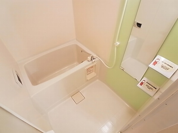 トレグラース　C棟 風呂画像