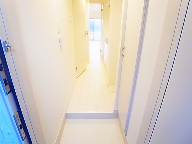 リブリ・江北 玄関