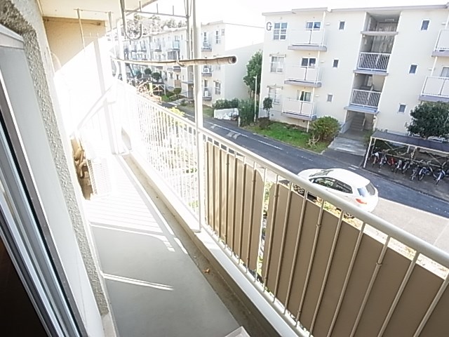柏グリーンハイツG棟 ベランダ