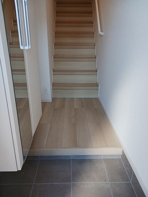 エスタブレＡ 玄関