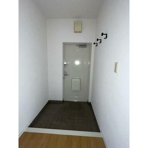 コーポレート新柏駅前3号棟 玄関