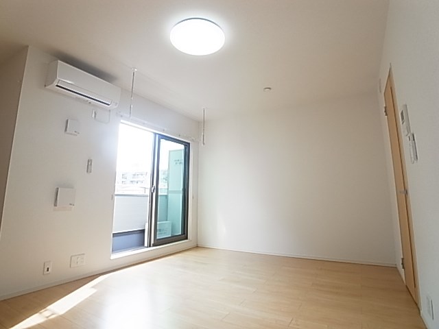 ウィステローナ その他1