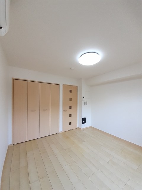 ｕｎ　ｄｅｕｘ　ｔｒｏｉｓ リビング