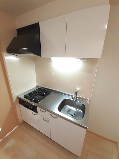 ｕｎ　ｄｅｕｘ　ｔｒｏｉｓ キッチン