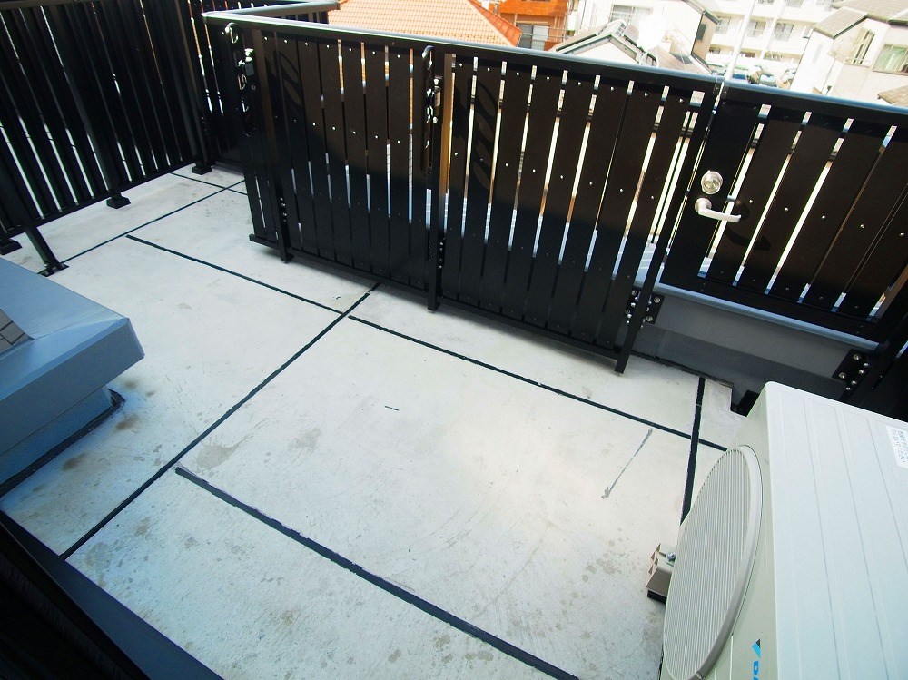 ユリカロゼ北綾瀬  ベランダ