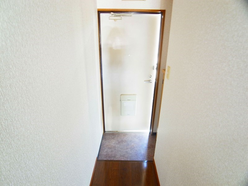 ライフビレッジＴ＆ＹⅢ 玄関