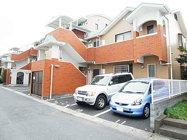 第6ビューストーンハイム 203号室 外観