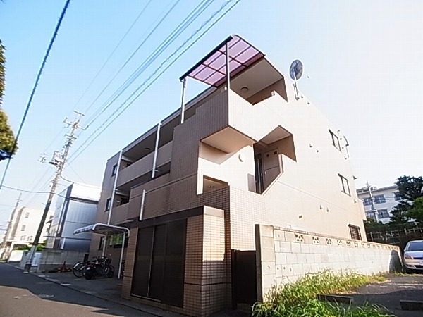 ザ・グリーンマンション 202号室 外観