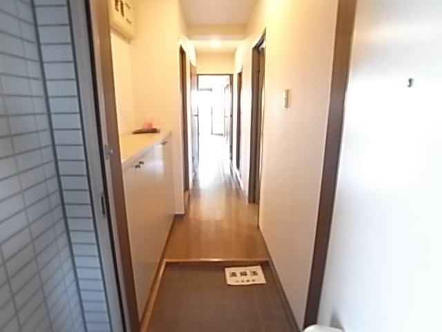 シャルネ95 玄関