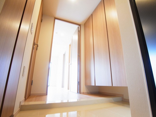 ライオンズタワー柏 玄関