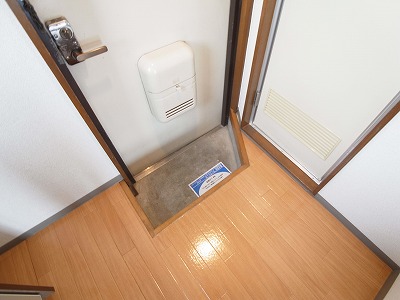 ウェステリアハウス寿 玄関