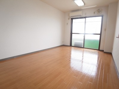 ウェステリアハウス寿 ベッドルーム