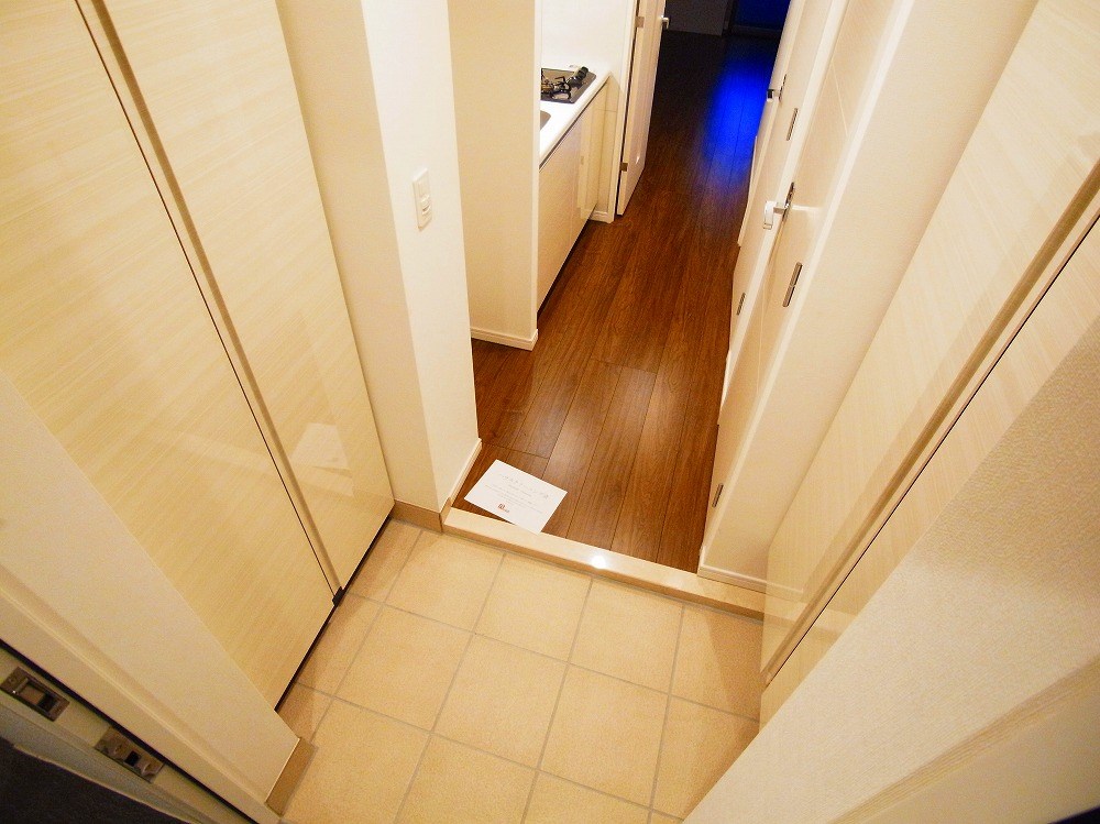 アルテカーサプレスト北千住 玄関