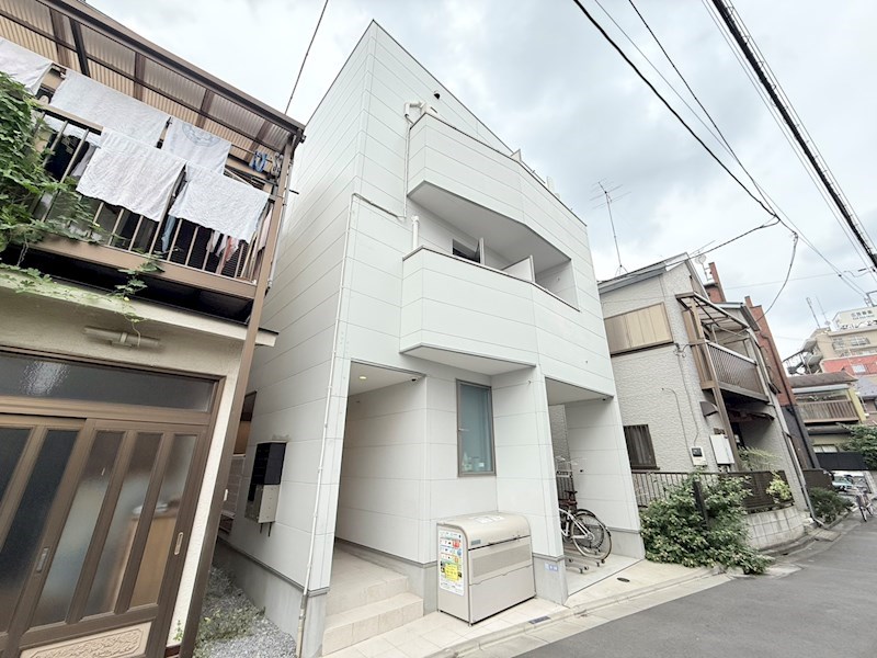 セレブラーレ町屋 外観写真