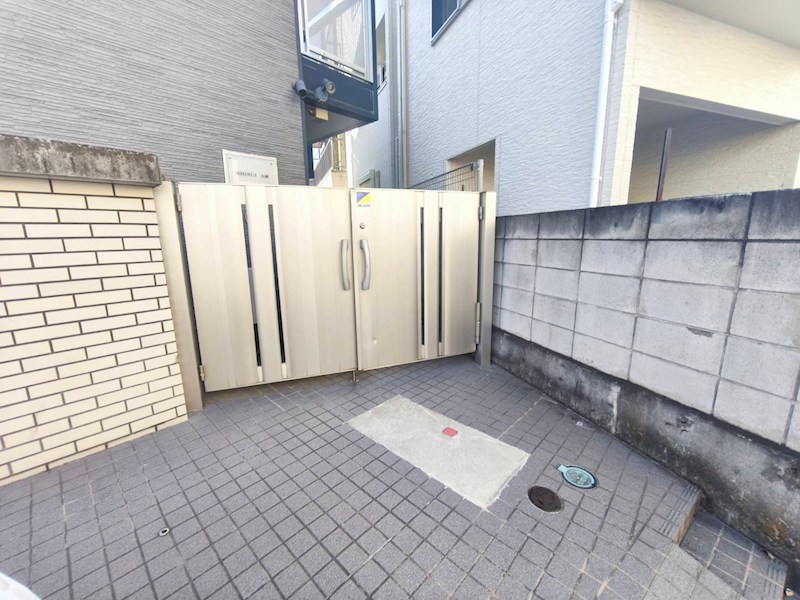 レオパレスSHISUI　A棟 その他外観1