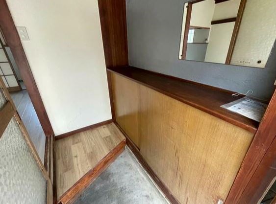 松戸市栄町8丁目邸宅　1 玄関