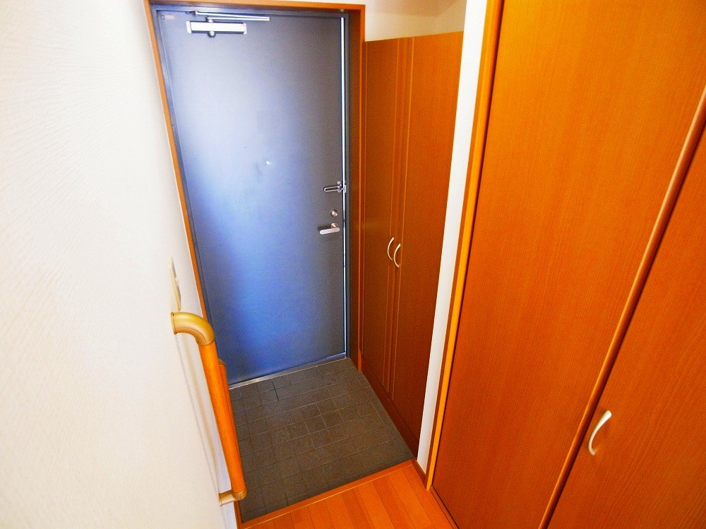 フォルティーヌ皿沼 玄関