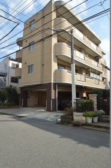 オアシスＤ棟 301号室 外観