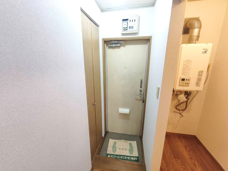 エステートピアエース 玄関