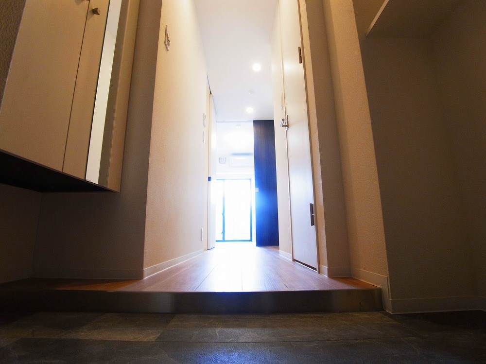 ZOOM北千住 玄関