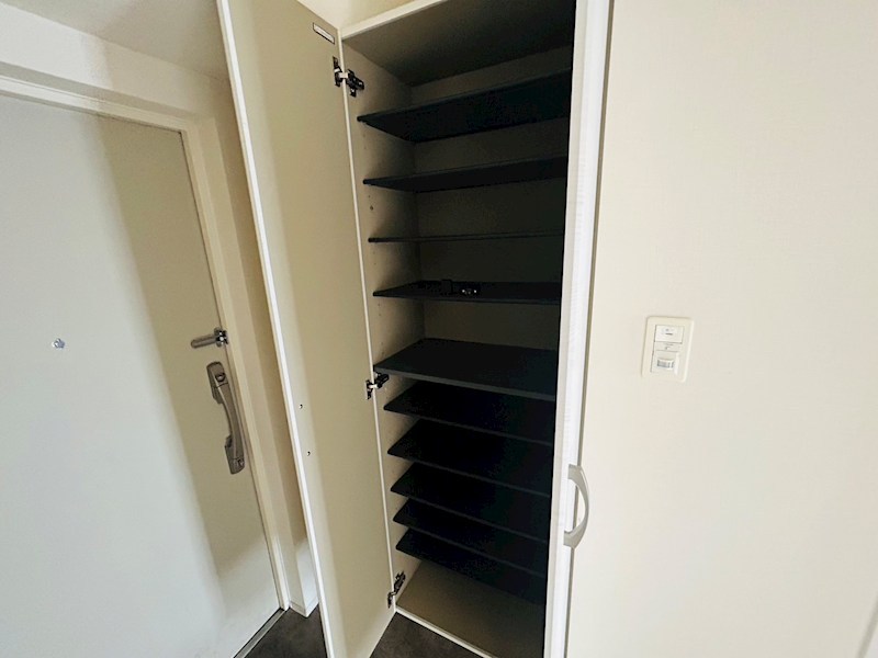 ボワ・デ・コガネ 玄関