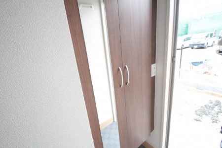 ルシオール　イコー 玄関