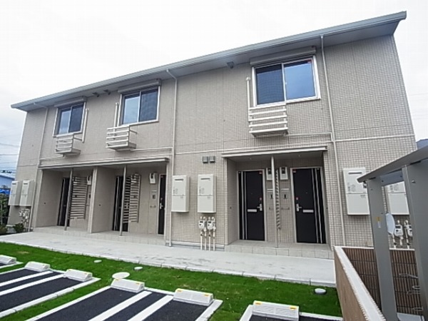 ストラールＣ 201号室 外観