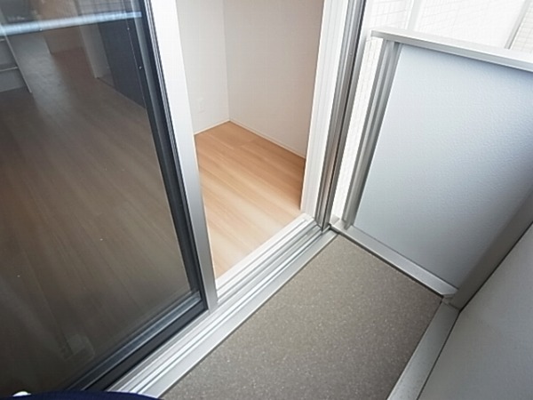 ストラールＣ ベランダ