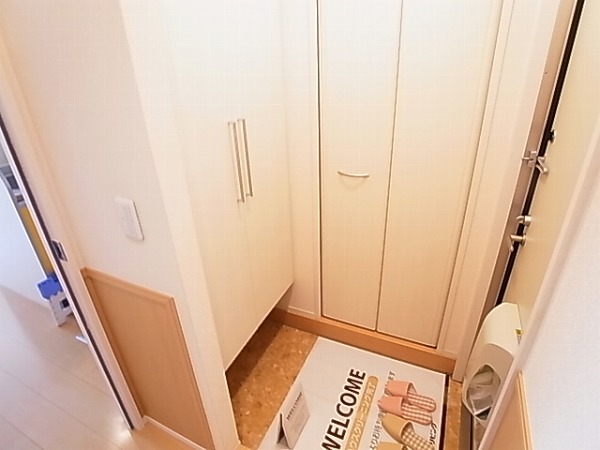 オラカーサ 玄関