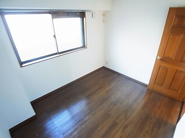 サムソンコート ベッドルーム