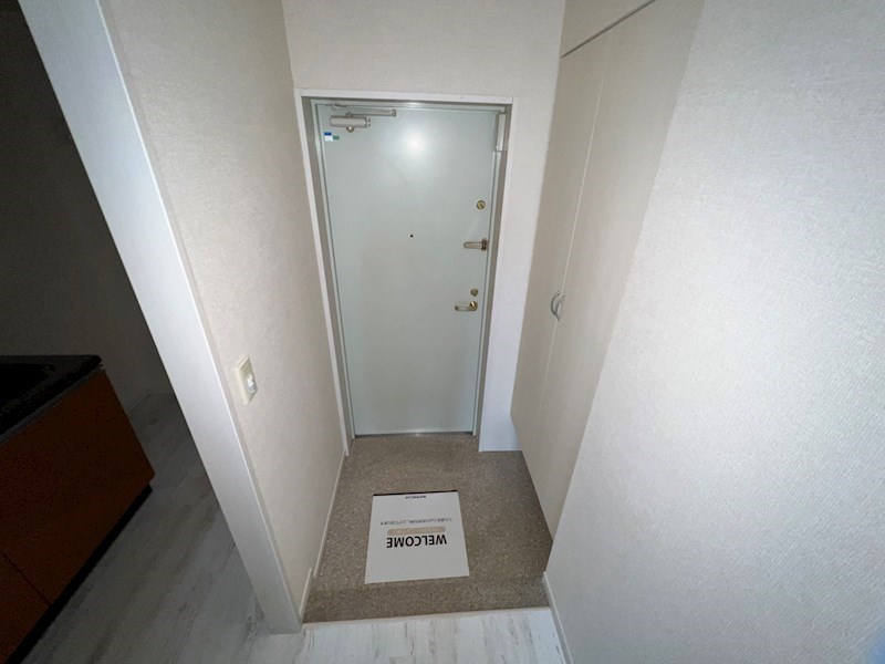 ロイヤルＫＪ 玄関