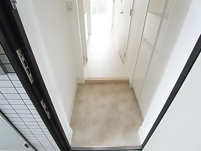 プレール・ドゥーク北千住 玄関