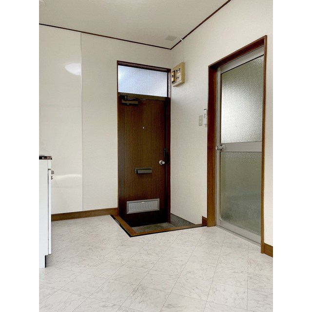 サンコーハイム 玄関