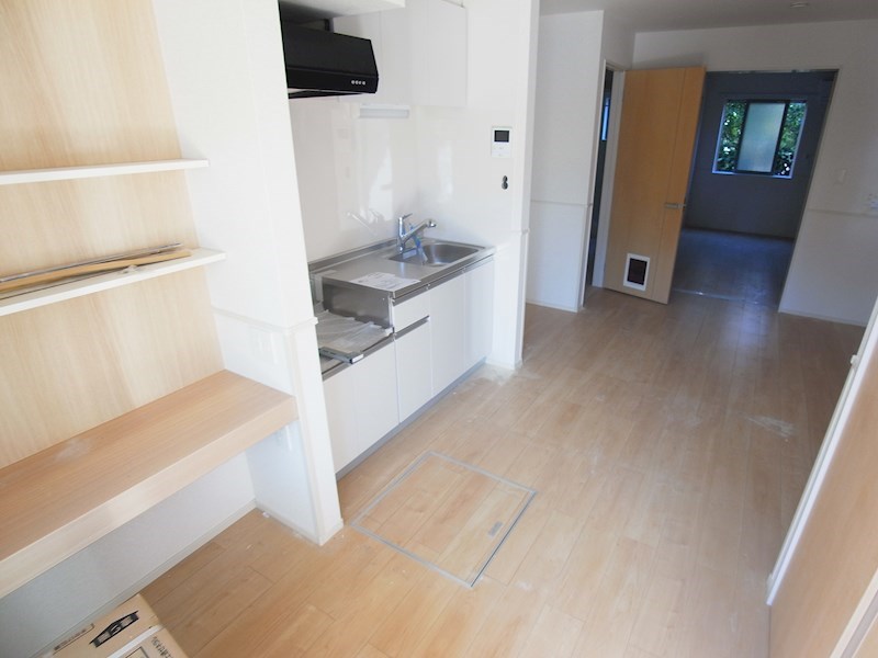 ユースティティア リビング