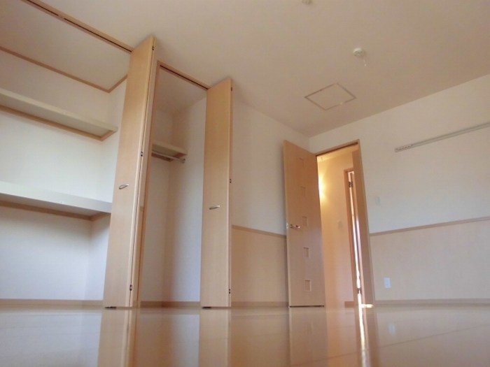 サンハイム中川Ⅱ ベッドルーム