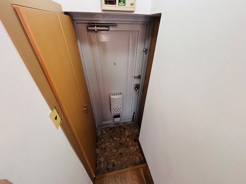 山口マンション 玄関