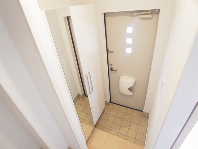 エアリーコート 玄関