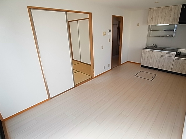 ヴェルドミール　参番館 リビング