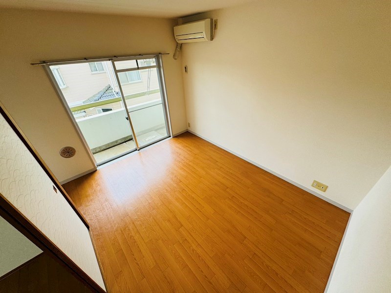 ヤマユウ第８ビル リビング