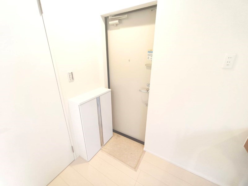 カーサ本木 玄関